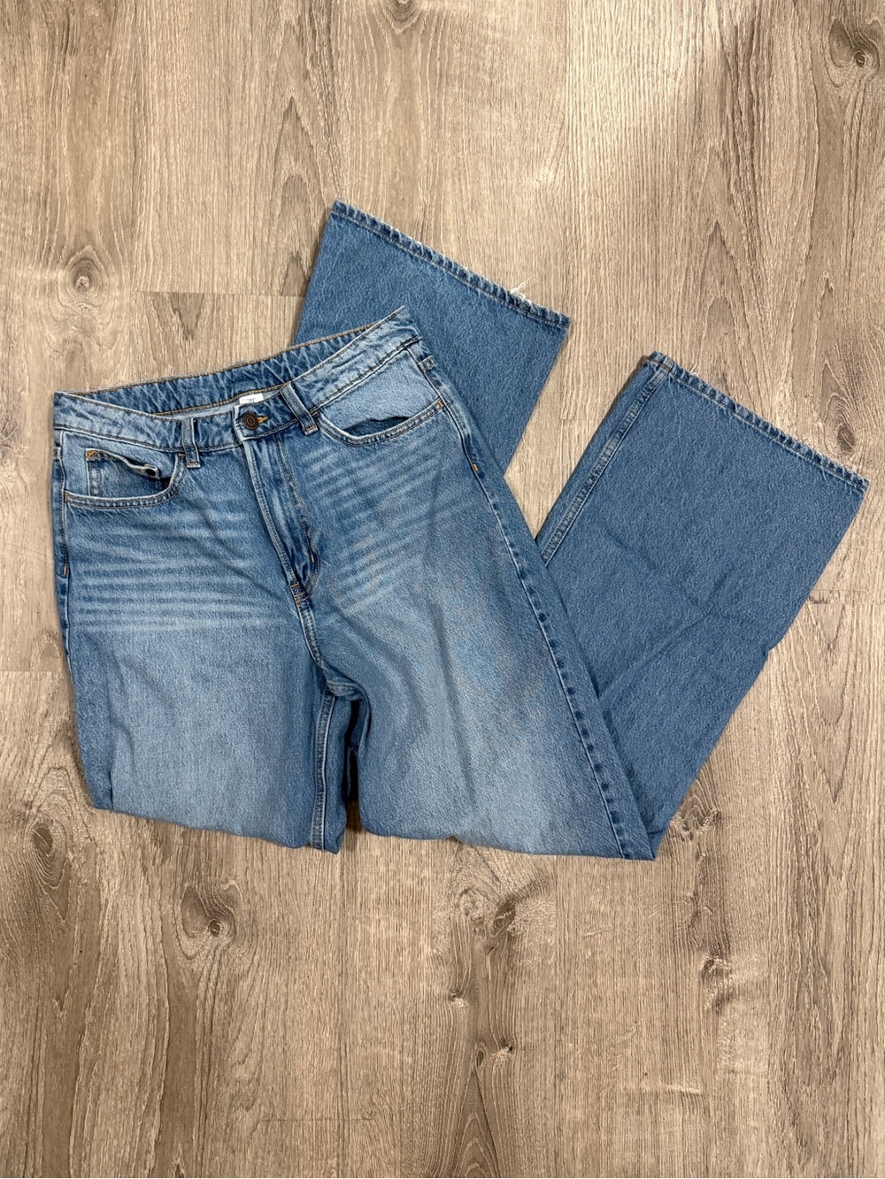 H&M Wide-Leg relaxed fit Jeans